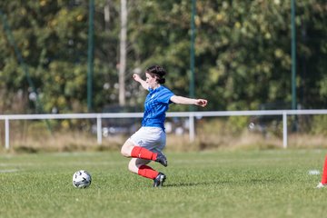 Bild 81 - F Holstein Kiel 2 - SSG Rot-Schwarz Kiel 2 : Ergebnis: 5:0